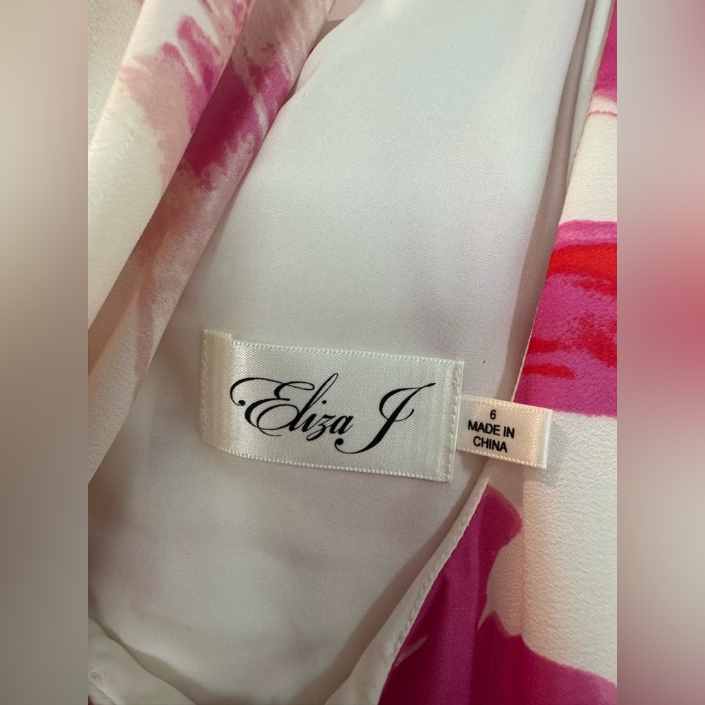 Eliza J Floral Pink and White Maxi Dress - Picture 5 of 13